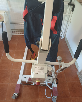 Sollevatore e letto per disabili