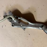 Piastra pedana Dx con leva freno Yamaha TDM 900