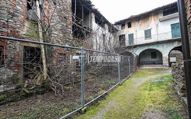 2 rustici piano terra