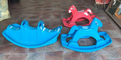 Cavalli a dondolo da giardino