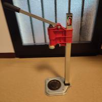 Tappatrice per tappi a Corona