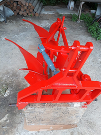 Aratro Bivomere Samadoval