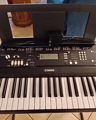 Tastiera Yamaha EZ 220