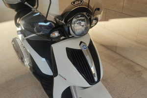 Piaggio Carnaby 300 ie
