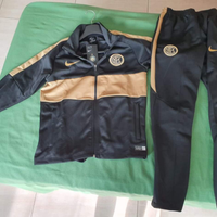 Kit maglia pantaloncini e calzettoni inter nike