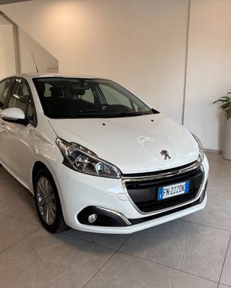 Peugeot 208 PureTech 82 5 porte Allure