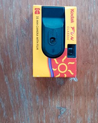 fotocamera usa e getta Kodak 