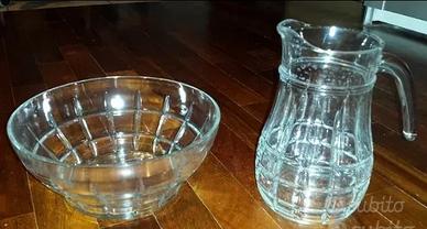 Caraffa e/o contenitore in vetro