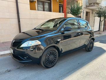 Lancia Ypsilon 1.2 5 porte GPL Ecochic