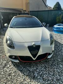 Alfa Romeo Giulietta 1750 tbi quadrifoglio verde 