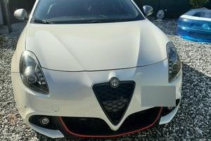 Alfa Romeo Giulietta 1750 tbi quadrifoglio verde 