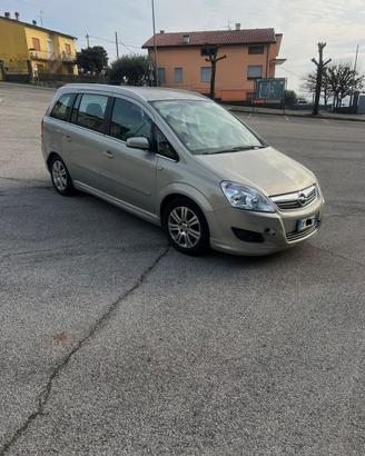 Opel zafira 7 posti