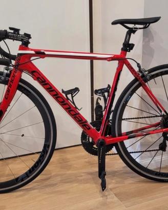 Bicicletta in carbonio Cannondale SuperSix