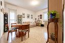 quadrilocale-di-100-mq-al-7-piano-con-balcone
