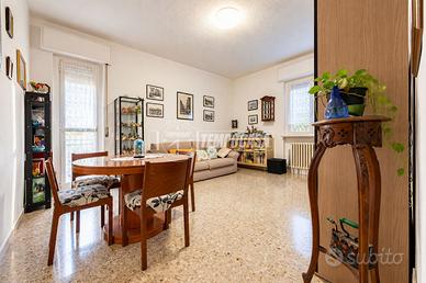 QUADRILOCALE DI 100 MQ AL 7° PIANO CON BALCONE