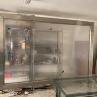 Separe in plexiglas e alluminio