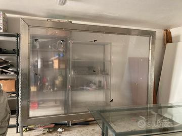 Separe in plexiglas e alluminio