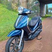 PIAGGIO BEVERLY 300 TOURER