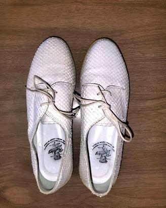SCARPE STRINGATE *PITONE BIANCO*
