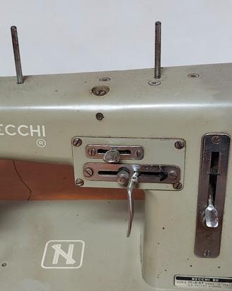 Necchi macchina da cucire a mobile