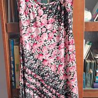Vestito estivo floreale taglia 46 Scollo a V.  -