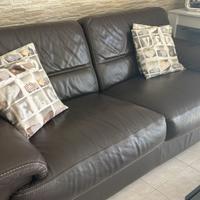 Divano letto in pelle