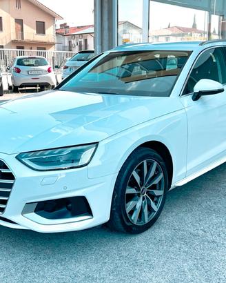 Audi A4 35 TDI/163 CV S tronic Business Advanced