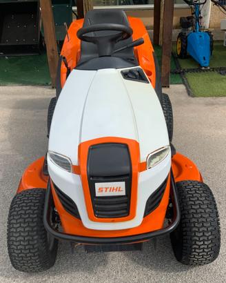 TRATTORINO STIHL RT 6127 SEMINUOVO