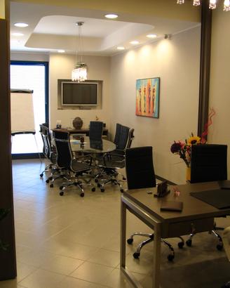 Uso ufficio zona latina fiori