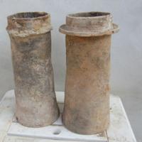 Tubi pluviali o fognari in terracotta medievali