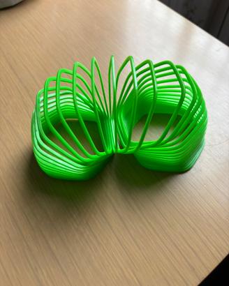 Molla giocattolo verde fluo