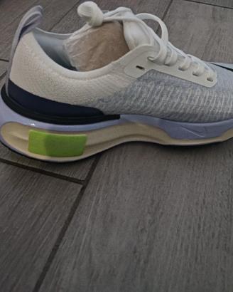 Nike ZoomX Invincible Run Flyknit 3

