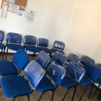 sedie da ufficio o sala d'attesa 