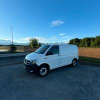 Vw t6 Transporter 2017