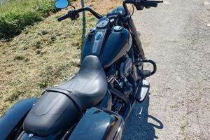 Harley Davidson Road king special 