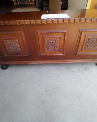 Cassapanca tinta noce