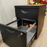 cassettiera in metallo con serratura 