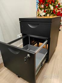 cassettiera in metallo con serratura 