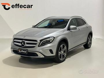 MERCEDES-BENZ GLA 220 d Automatic Premium