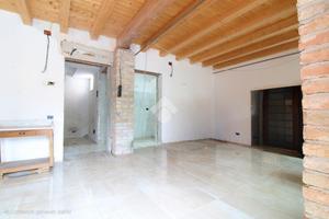 VILLA A SCHIERA D'ANGOLO A RONCADE