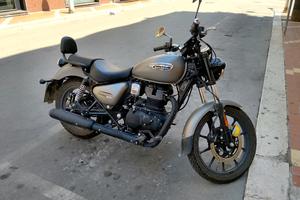 Royal Enfield Meteor 350 Stellar Gray