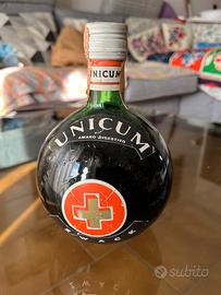Amaro digestivo vintage Unicum