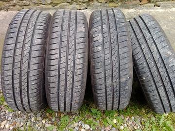 4 Gomme estive FIRESTONE montate su cerchi