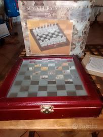 scacchiera e dama 2 in 1 con pezzi in vetro