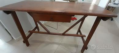 Tavolo a capretta rustico in legno