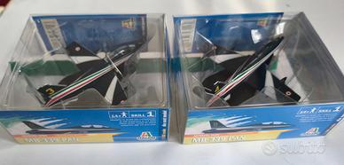 2 modelli MB-339 PAN Frecce Tricolori scala 1:100
