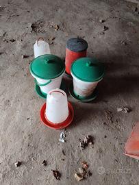 Abbeveratoi e Mangiatoie