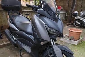 Yamaha Xmax 300