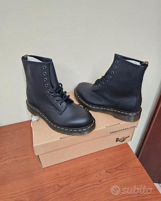 Dr. Martens 1460 W 8 Eye Boot – Anfibi Donna