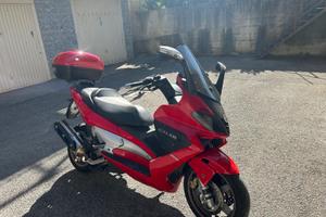 Scooter Gilera nexus 500